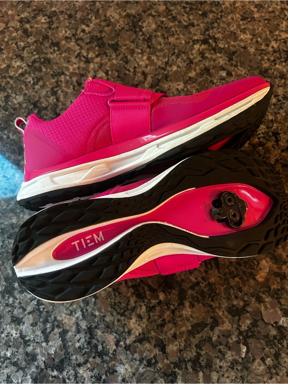 TIEM Slipstream Cycling Shoes Hot Pink Size 8 EUC! - Picture 7 of 7